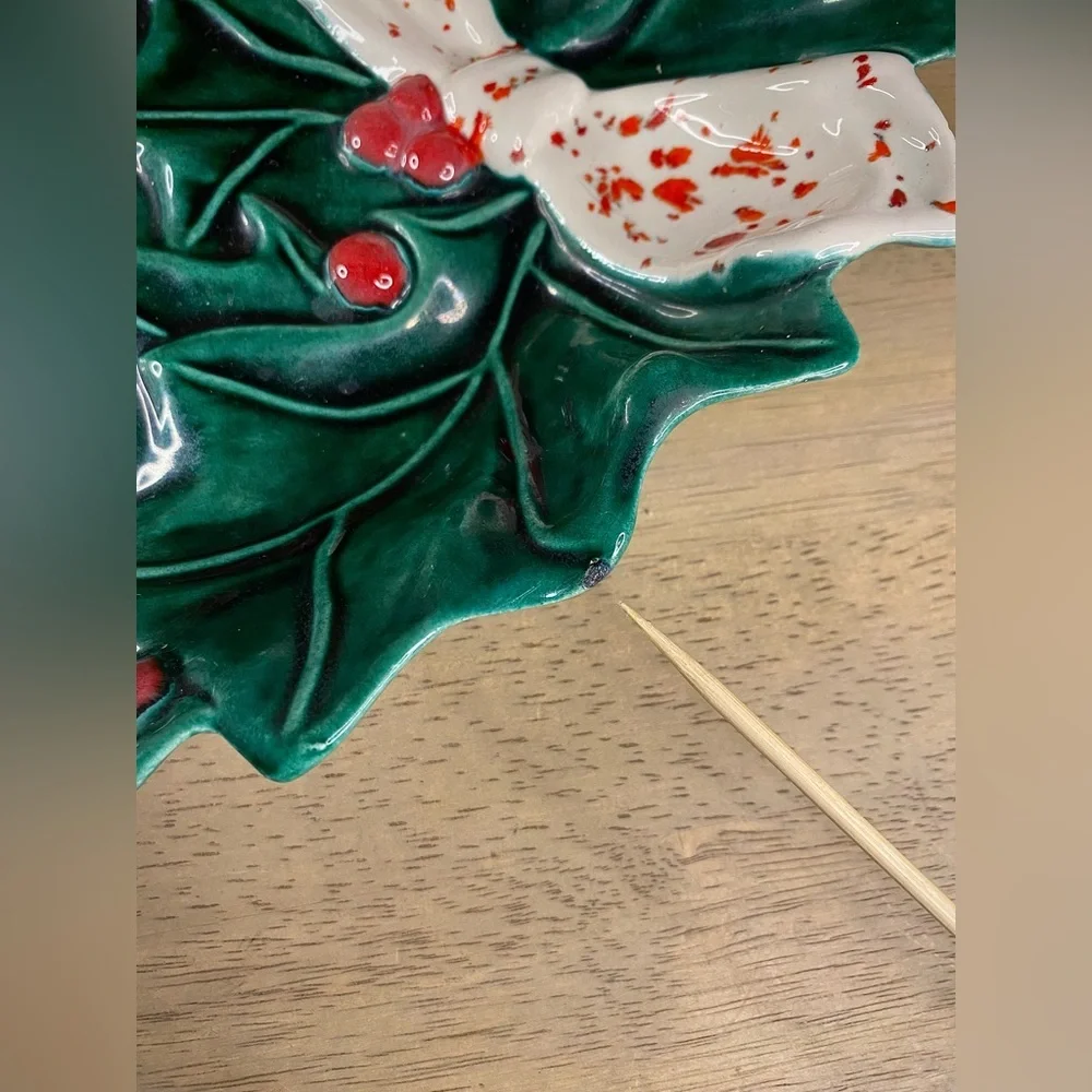 Vintage Holland Mold Holly Leaf With Berries Ceramic Christmas Candy‎ Dish 10x7”